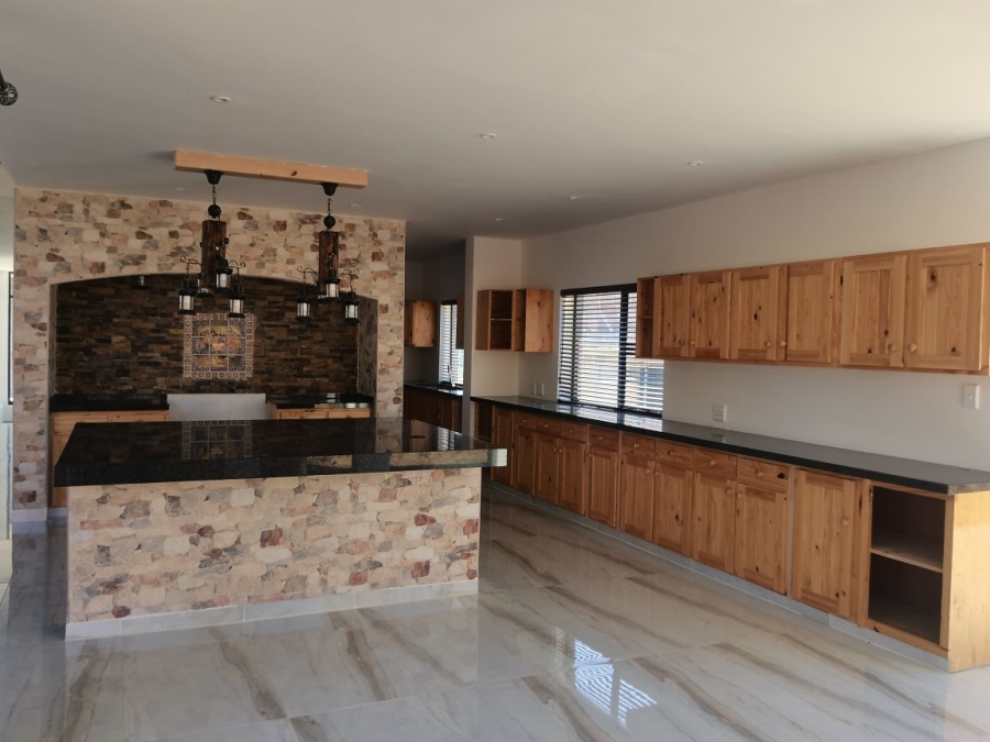 5 Bedroom Property for Sale in Royalston Residential Estate and Wildlife Reserve Eastern Cape